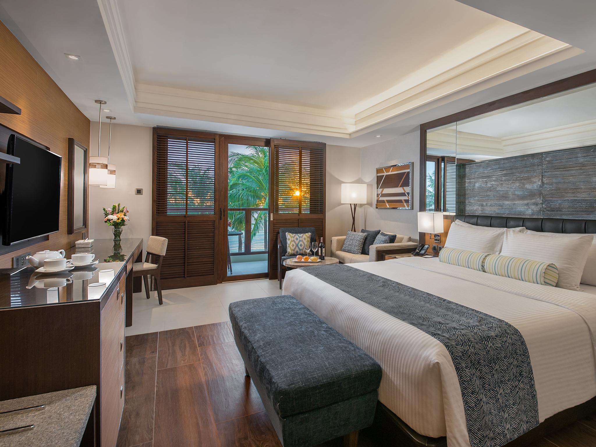 Henann Prime Beach Resort Balabag  Exterior photo Deluxe Room